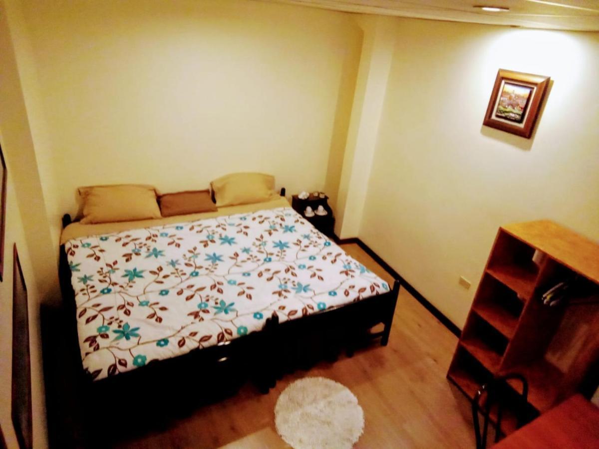 Casa De Huespedes Tu Parada En Куенка Екстер'єр фото