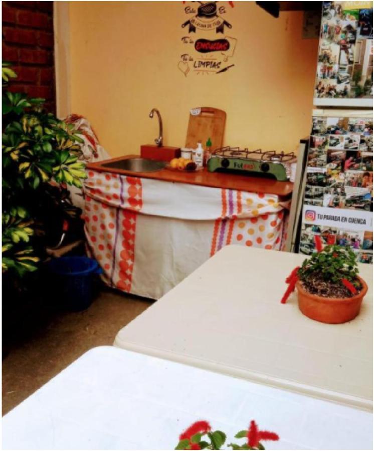 Casa De Huespedes Tu Parada En Куенка Екстер'єр фото